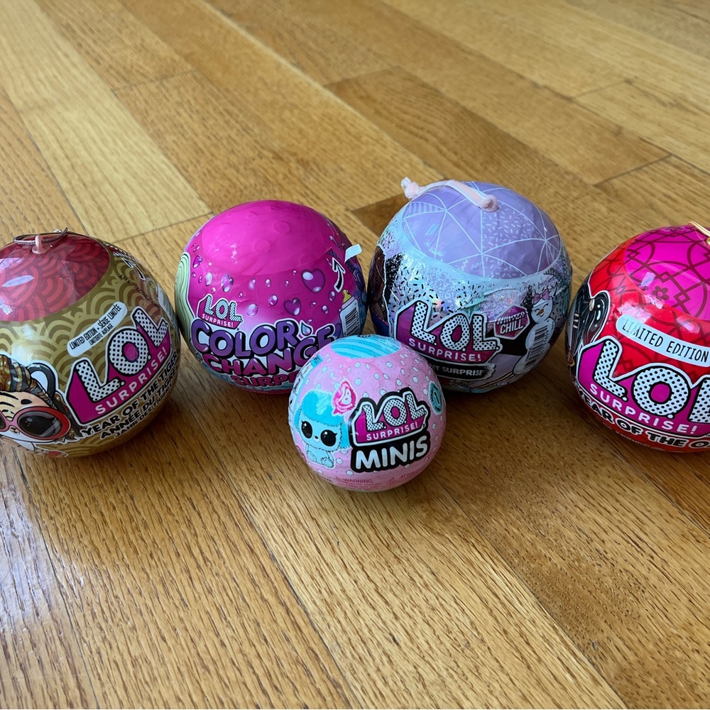 L.O.L. Surprise! Colorful Doll Balls Set